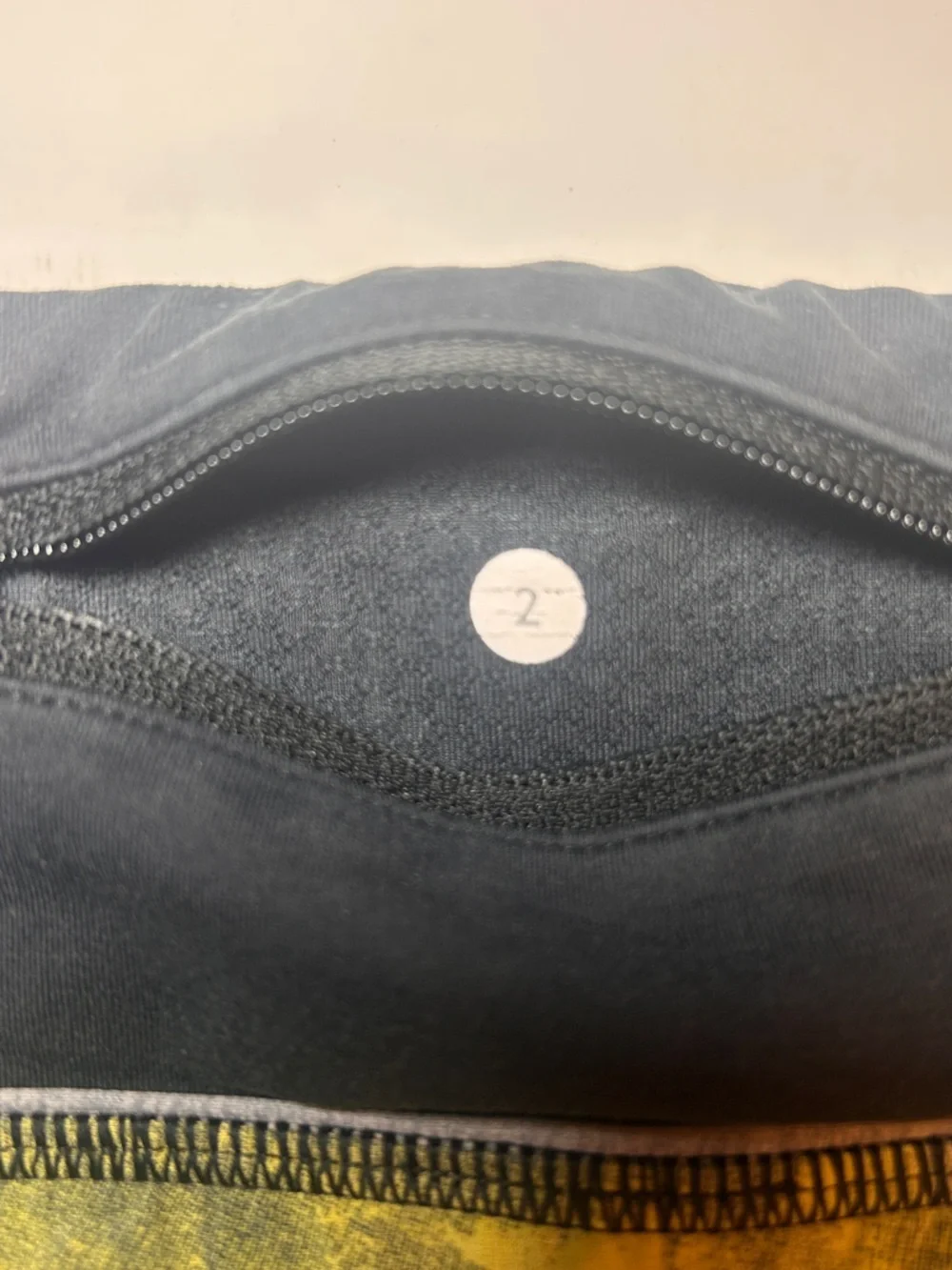 LULULEMON SPEED UP Womens 2 Citron Tinted Canvas Lined Athletic Running Shorts